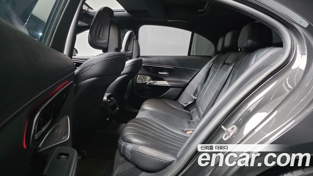 Mercedes-Benz E-Class (W214) E300 4MATIC AMG Line 2024 — фото 12