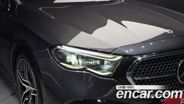 Mercedes-Benz E-Class (W214) E300 4MATIC AMG Line 2024 — фото 22