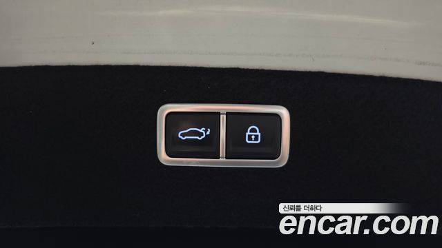 Genesis G80 (RG3) Gasoline 2.5 Turbo AWD 2024 — фото 17