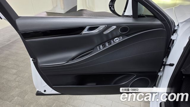 Genesis G80 (RG3) Gasoline 2.5 Turbo AWD 2024 — фото 24