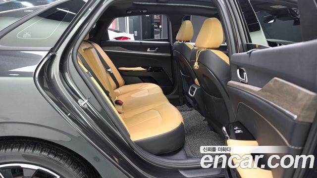 Kia K5 (III) 1.6 Turbo Noblesse 2023 — фото 12