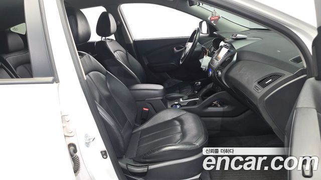 Hyundai Tucson Diesel 2.0 2WD Modern 2014 — фото 11