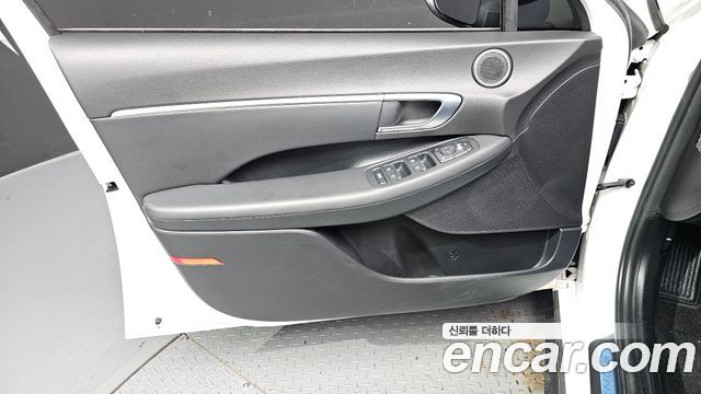 Hyundai Sonata Hybrid (DN8) Premium 2020 — фото 24
