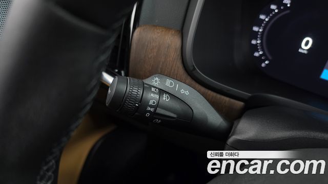 Volvo V90 Cross Country B5 Ultimate AWD 2023 — фото 36