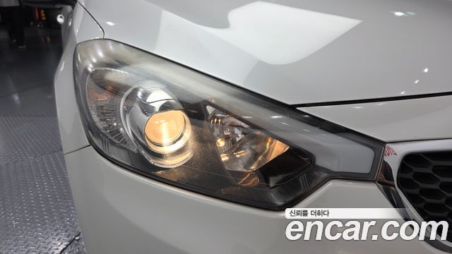 Kia K3 Deluxe 2015 — фото 22