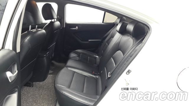 Kia K3 Deluxe 2015 — фото 26