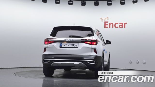 Kia Seltos Diesel 1.6 2WD Prestige 2022 — фото 4