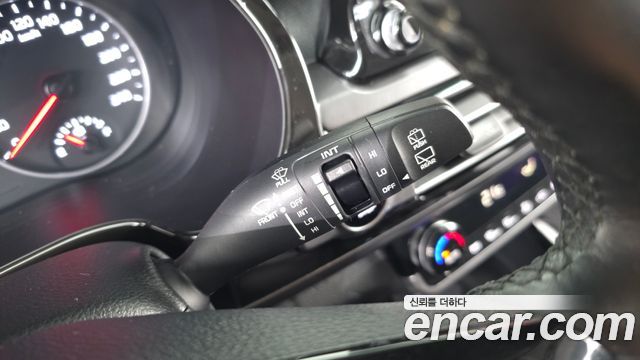 Kia Seltos Diesel 1.6 2WD Prestige 2022 — фото 20