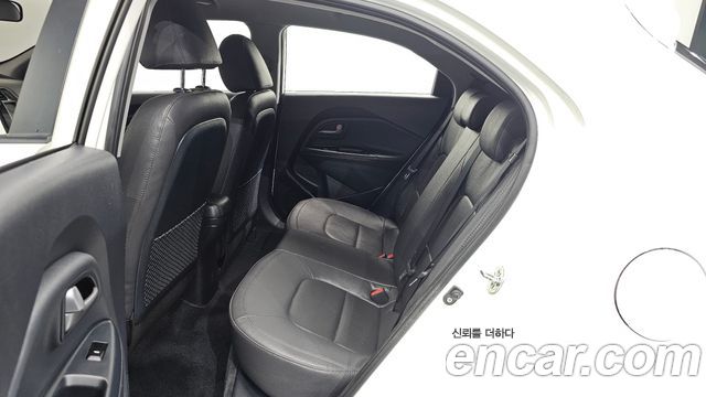 Kia Pride 1.4 MPI Hatchback Deluxe 2014 — фото 12