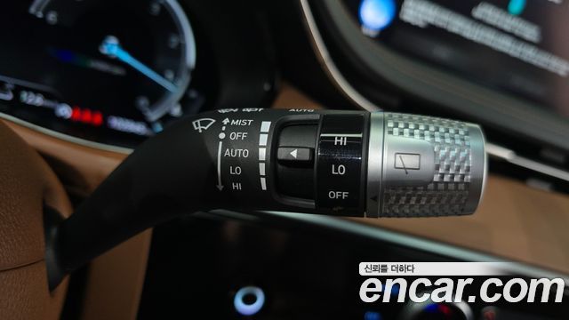 Genesis GV70 2.2 Diesel 2WD 2023 — фото 35