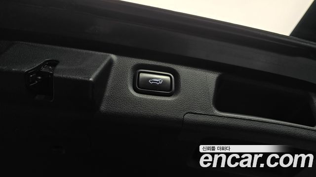Hyundai Santa Fe Diesel 2.2 2WD Prestige 2021 — фото 24
