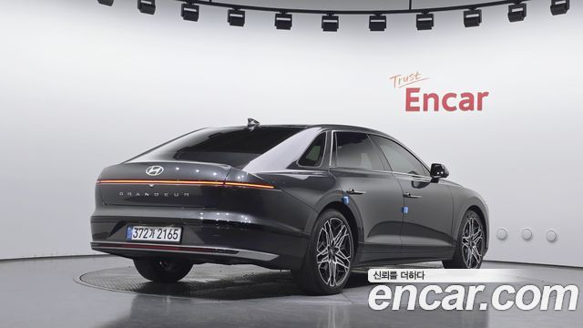 Hyundai Grandeur Hybrid (GN7) Exclusive 2023 — фото 2