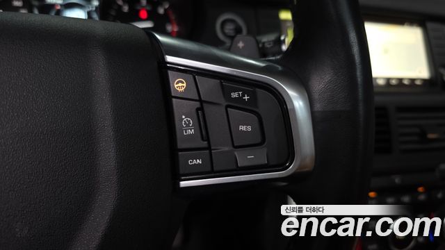 Land Rover Discovery Sport 2.0 TD4 HSE Luxury 2018 — фото 20