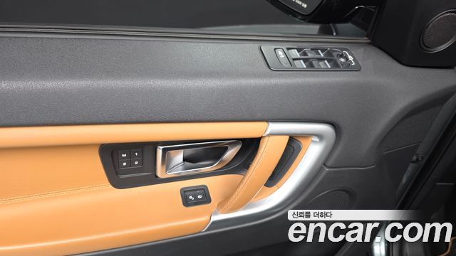 Land Rover Discovery Sport 2.0 TD4 HSE Luxury 2018 — фото 36