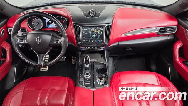 Maserati Levante 3.0 Diesel AWD Sport 2017 — фото 7