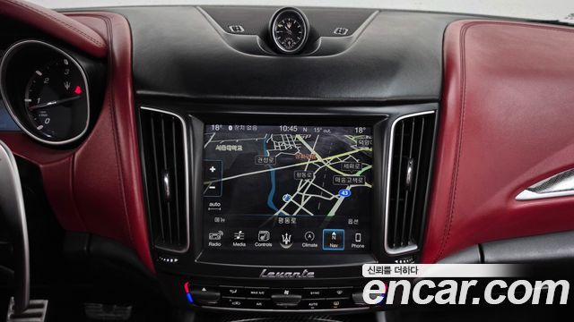 Maserati Levante 3.0 Diesel AWD Sport 2017 — фото 14
