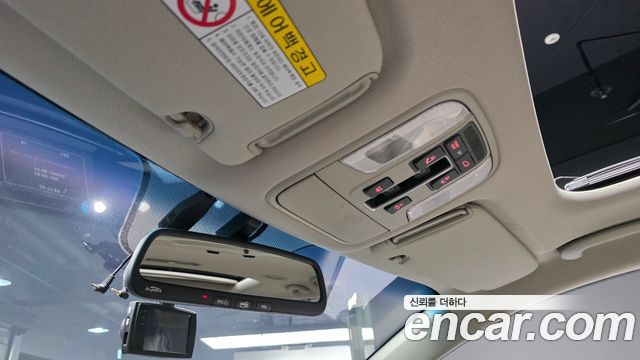 Kia Carnival 9-seater Noblesse 2017 — фото 30