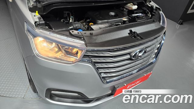 Hyundai Grand Starex Wagon 12-Seater Modern 2019 — фото 6