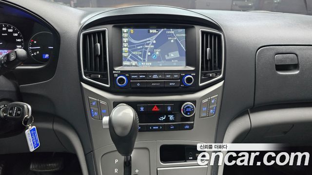 Hyundai Grand Starex Wagon 12-Seater Modern 2019 — фото 14