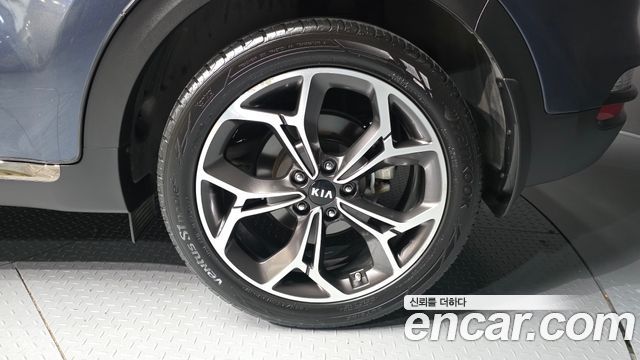 Kia Sportage The Bold Diesel 2.0 2WD Prestige 2019 — фото 5
