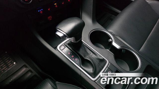 Kia Sportage The Bold Diesel 2.0 2WD Prestige 2019 — фото 9