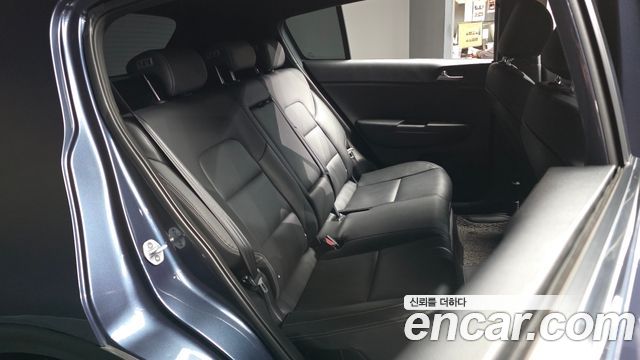 Kia Sportage The Bold Diesel 2.0 2WD Prestige 2019 — фото 12