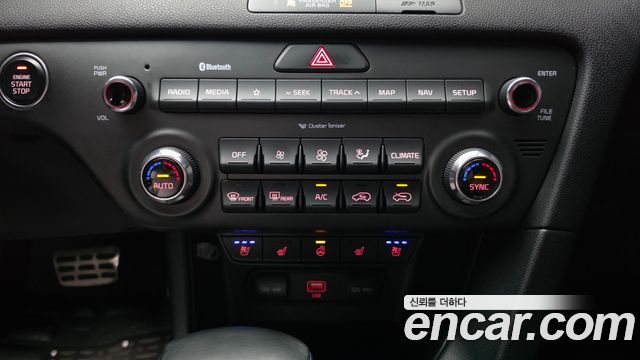 Kia Sportage The Bold Diesel 2.0 2WD Prestige 2019 — фото 16