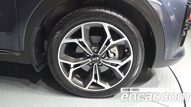 Kia Sportage The Bold Diesel 2.0 2WD Prestige 2019 — фото 21