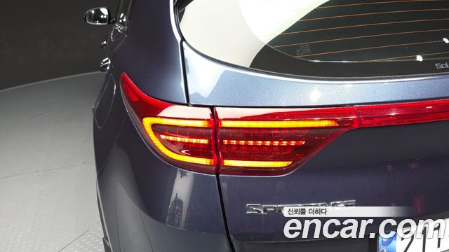 Kia Sportage The Bold Diesel 2.0 2WD Prestige 2019 — фото 23