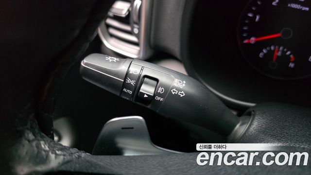 Kia Sportage The Bold Diesel 2.0 2WD Prestige 2019 — фото 28