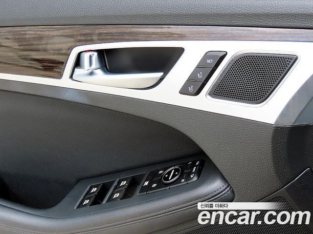 Genesis G80 2.2D AWD Luxury 2018 — фото 16