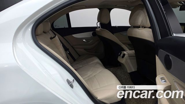 Mercedes-Benz C-Class (W205) C200 Avantgarde 2017 — фото 12