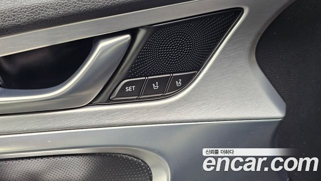 Genesis G70 3.3T Sport Elite 2019 — фото 17