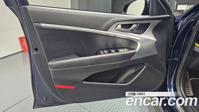 Genesis G70 3.3T Sport Elite 2019 — фото 24