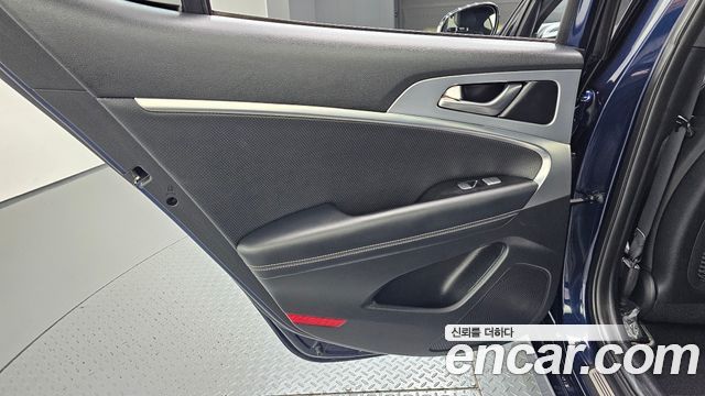 Genesis G70 3.3T Sport Elite 2019 — фото 25