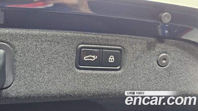 Genesis G70 3.3T Sport Elite 2019 — фото 30