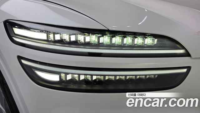 Genesis GV70 2.5T Gasoline AWD 2025 — фото 28