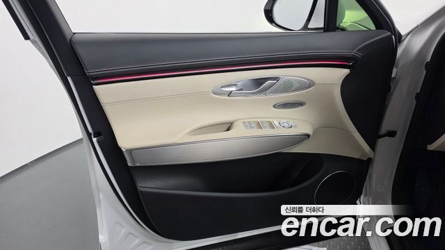 Genesis GV70 2.5T Gasoline AWD 2025 — фото 30