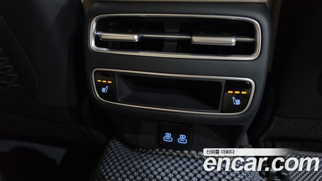 Genesis GV70 2.5T Gasoline AWD 2025 — фото 37
