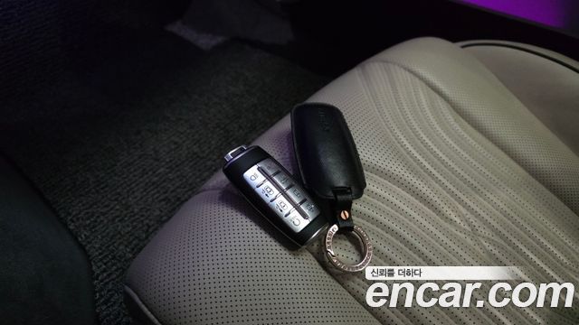 Genesis G80 (RG3) Gasoline 3.5 Turbo AWD 2021 — фото 30