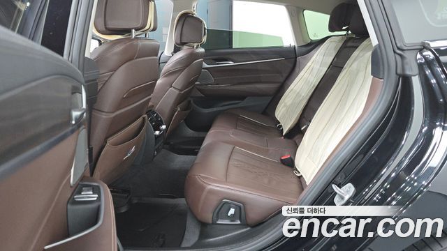 BMW 6 Series GT (G32) 630i xDrive Luxury 2024 — фото 12