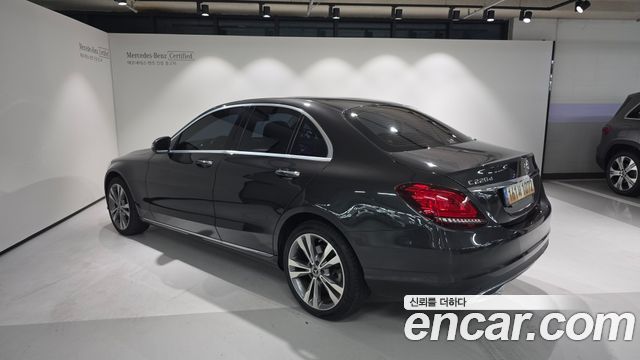 Mercedes-Benz C-Class (W205) C220 d 4MATIC 2021 — фото 3