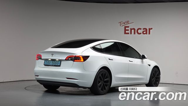 Tesla Model 3 RWD 2022 — фото 2