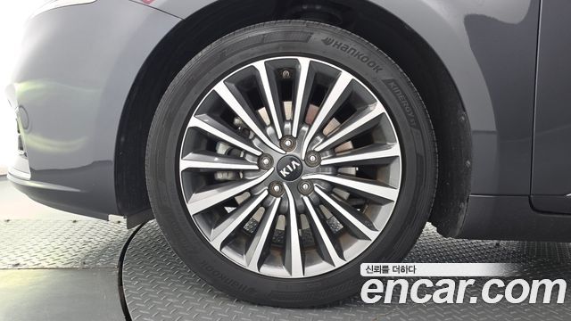 Kia K7 3.0 GDI Limited 2018 — фото 5