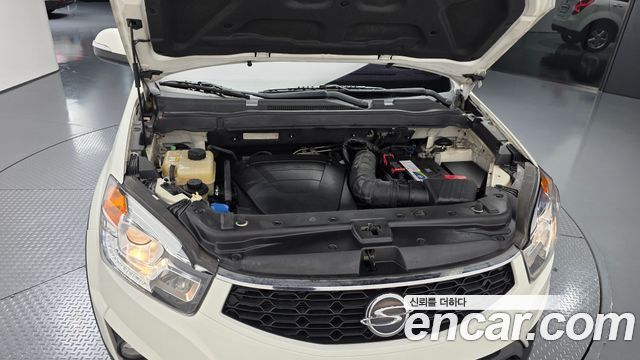 KG Mobility (SsangYong) Korando C 2.0 RX 4WD DLX 2015 — фото 6
