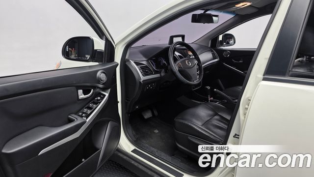 KG Mobility (SsangYong) Korando C 2.0 RX 4WD DLX 2015 — фото 10
