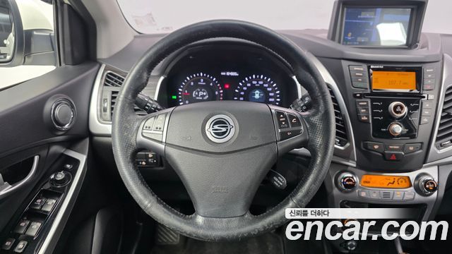 KG Mobility (SsangYong) Korando C 2.0 RX 4WD DLX 2015 — фото 13