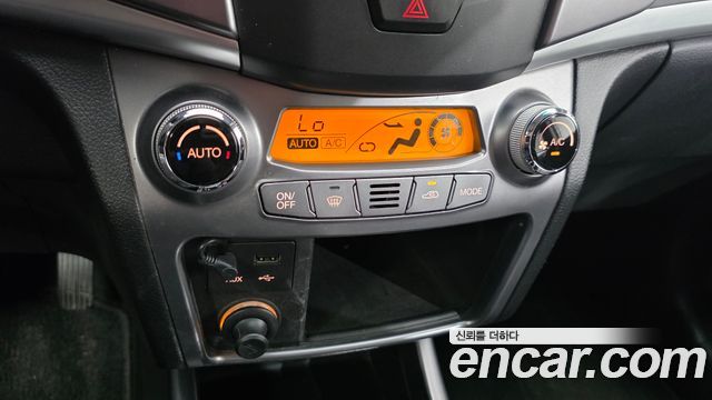 KG Mobility (SsangYong) Korando C 2.0 RX 4WD DLX 2015 — фото 17