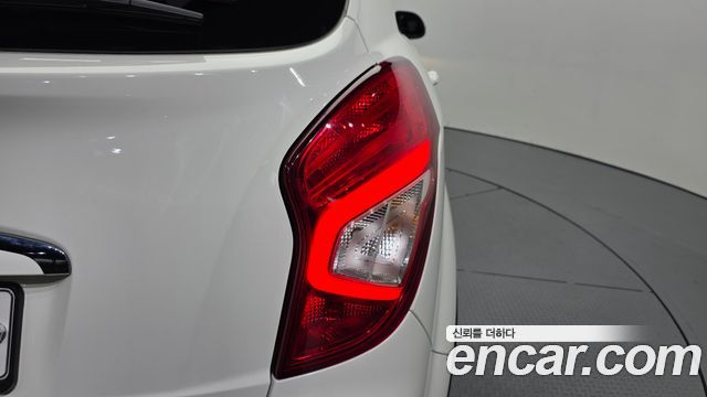 KG Mobility (SsangYong) Korando C 2.0 RX 4WD DLX 2015 — фото 23