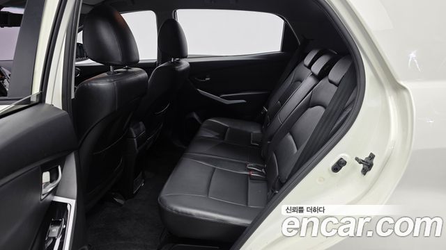 KG Mobility (SsangYong) Korando C 2.0 RX 4WD DLX 2015 — фото 26